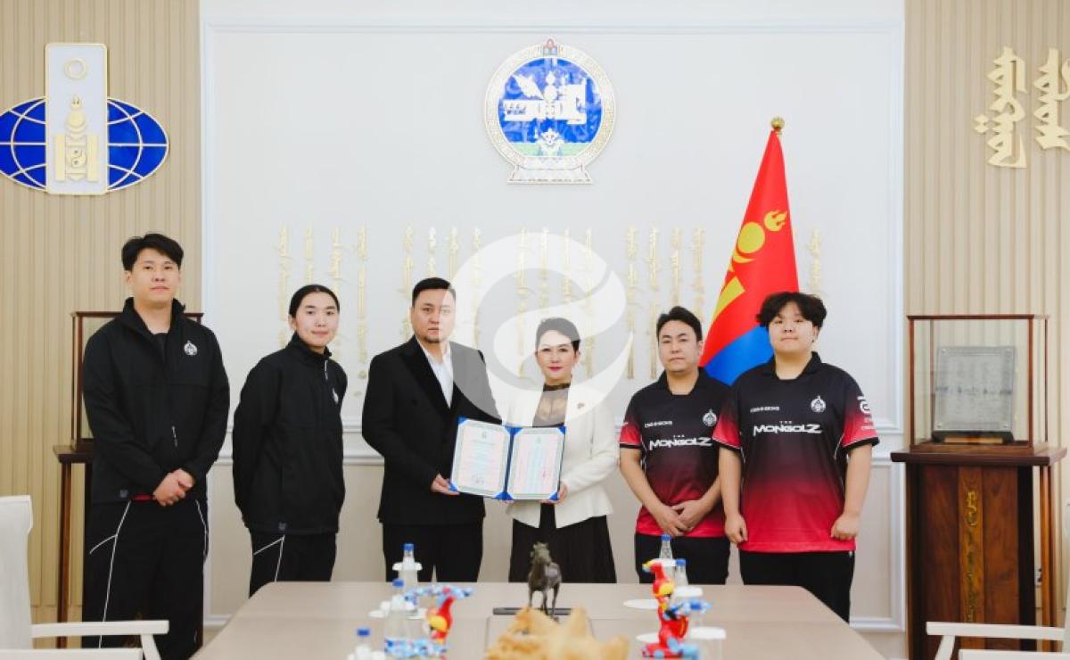 &ldquo;The MongolZ&rdquo; баг Соёлын элчээр томилогджээ