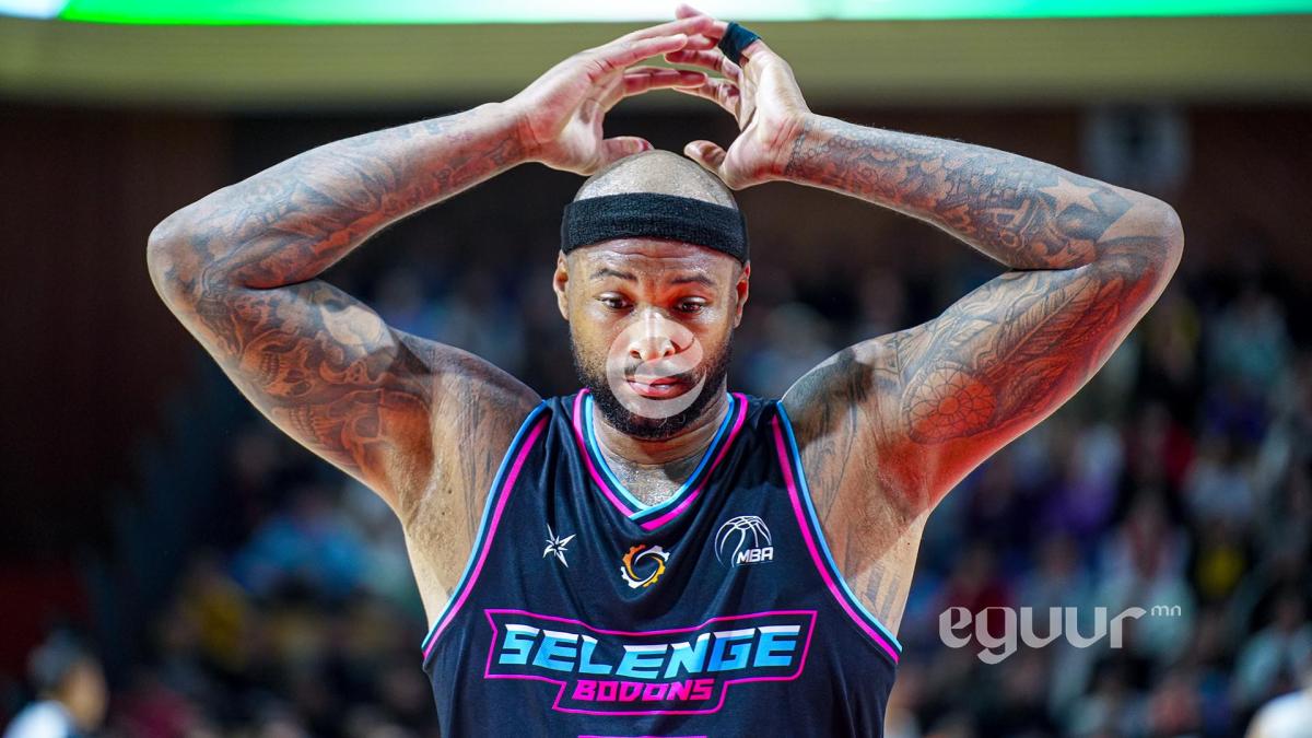 Демаркус Казинс дутуу ажлаа гүйцээхээр ахин ирнэ